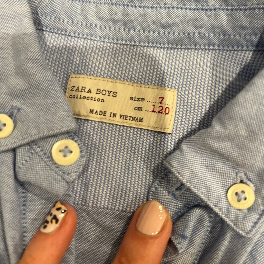 Zara. Excellent condition button down. - Picture 2 of 3